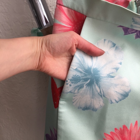 Topshop turquoise flower and heart skirt - Picture 4 of 7